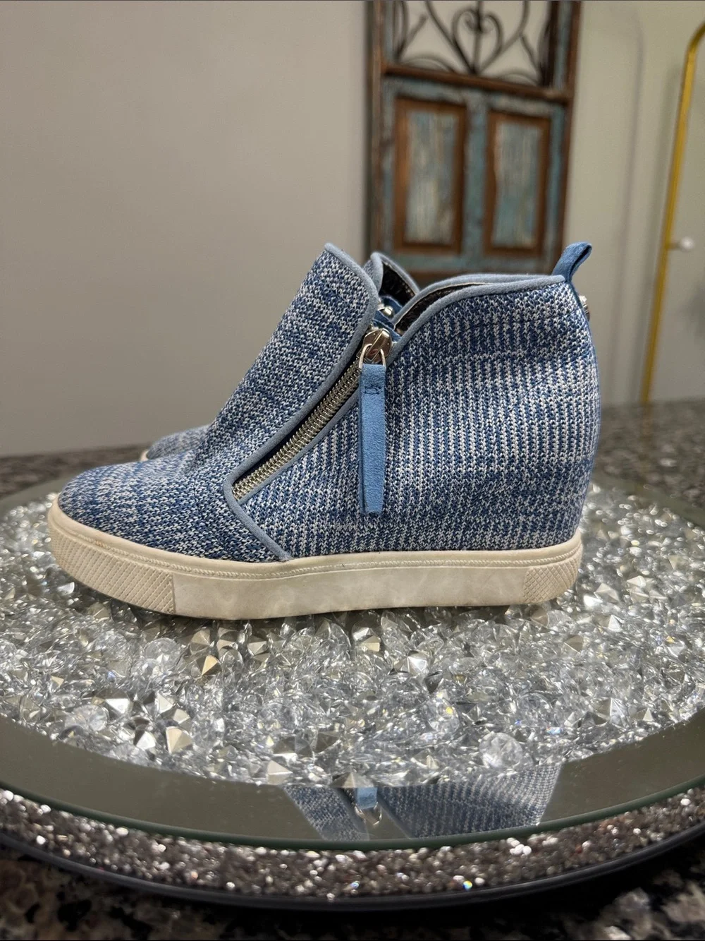 Steve Madden Blue Knit Wedge Sneaker with Side Zip EUC 1